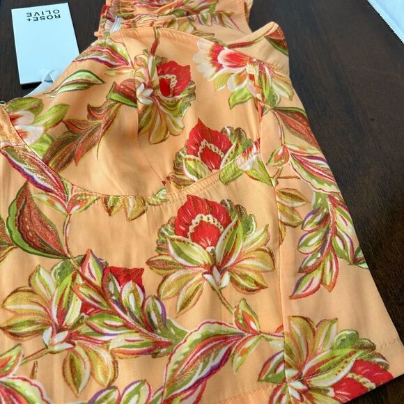 Rose + Olive Crop Top - Picture 8 of 10